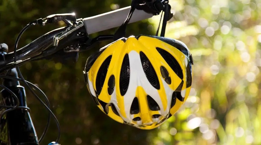 Who is required to wear a bicycle helmet Florida 