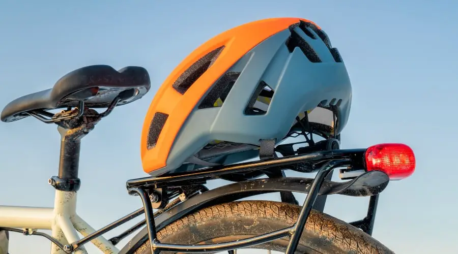 4 steps to correctly fitting a bike helmet